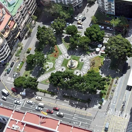 Downtown Square: Prime Location With Parking Апартаменты