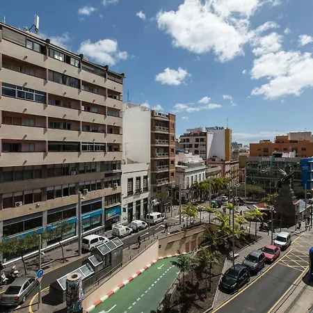 Апартаменты Downtown Square: Prime Location With Parking